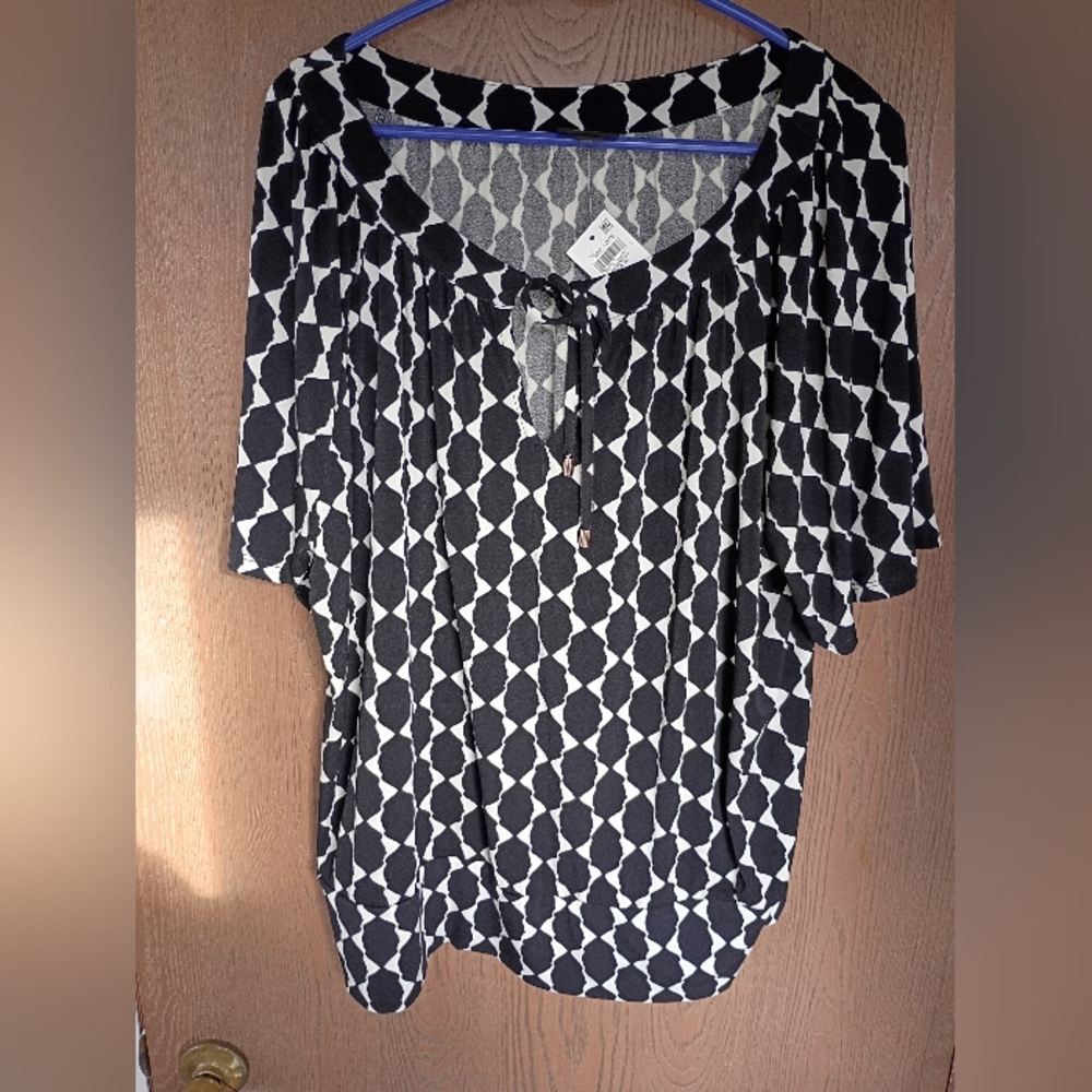 JM Collection, NWT, Core Tops, Deep Black And White, 3x And 4x